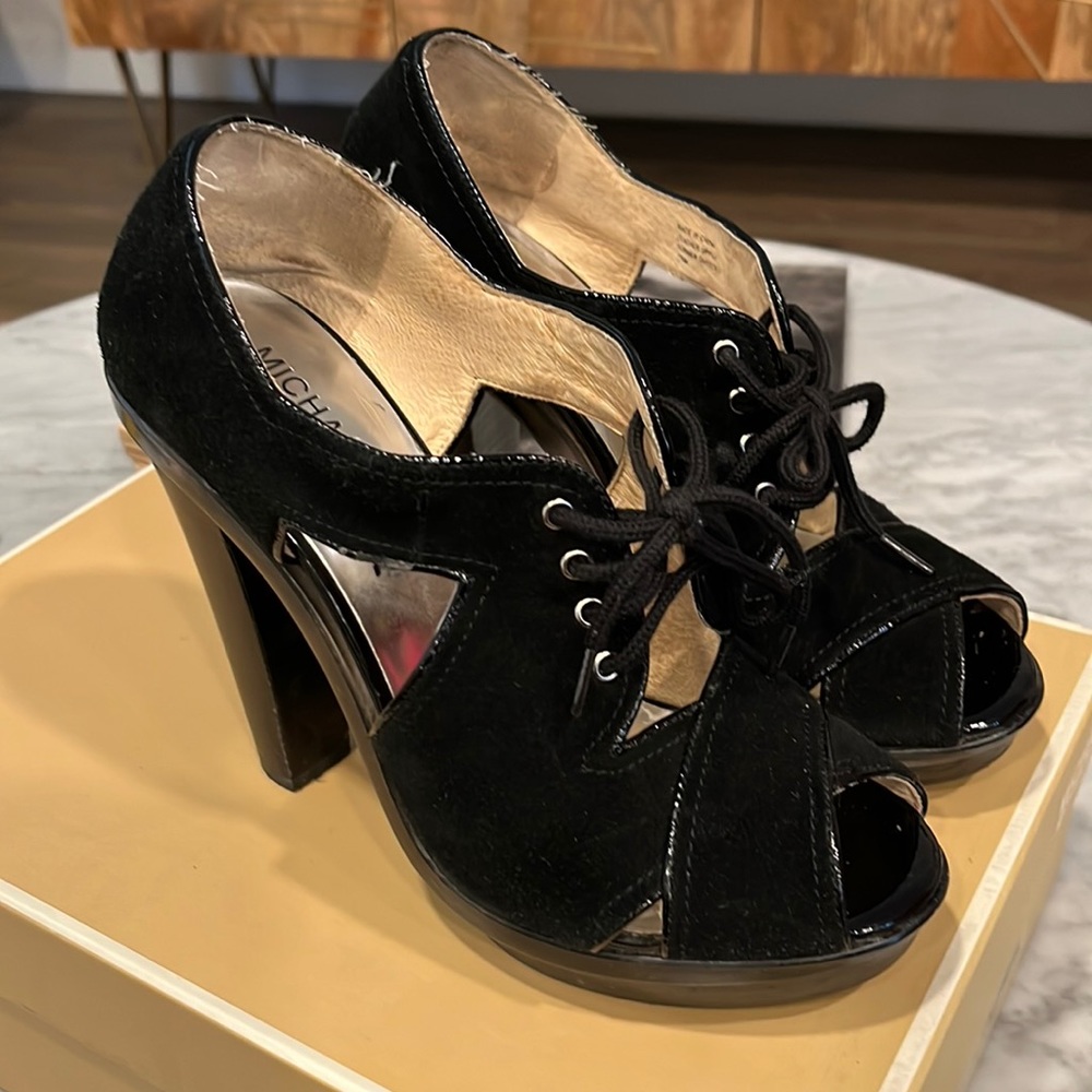 MICHAEL kors Townsend Oxford black suede 7.5 platform